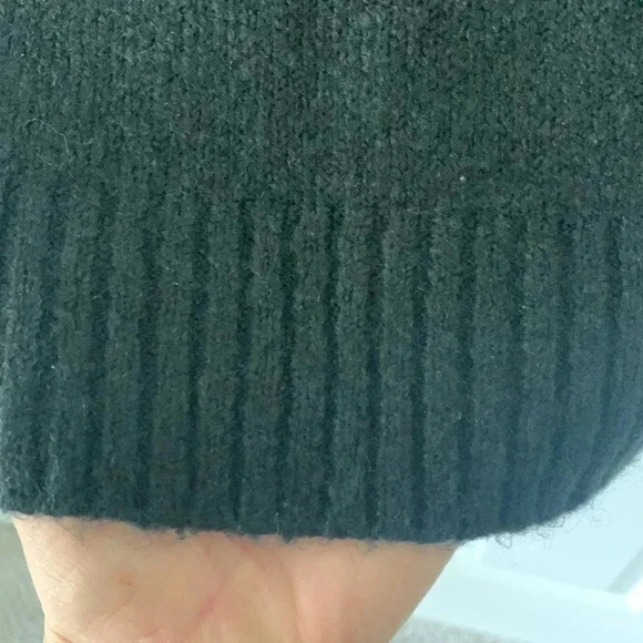 American Eagle oversized black sweater size extra small - Picture 6 of 9